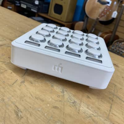DTM・DAW DJ TechTools MIDI FIGHTER 3D MF-0005 DTM・DAW DJ TechTools MIDI FIGHTER 3D MF-0005 DJ Tech Tools