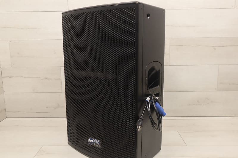 RCF TT25A Powered High Output TwoWay Speaker Reverb
