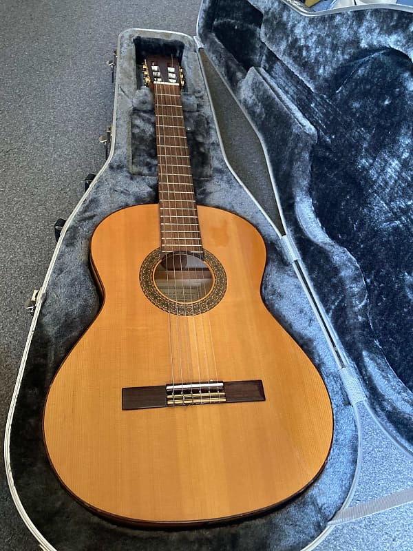 Yamaha CG172SF Nylon String Flamenco Satin Natural DEMO - Guitar Guys