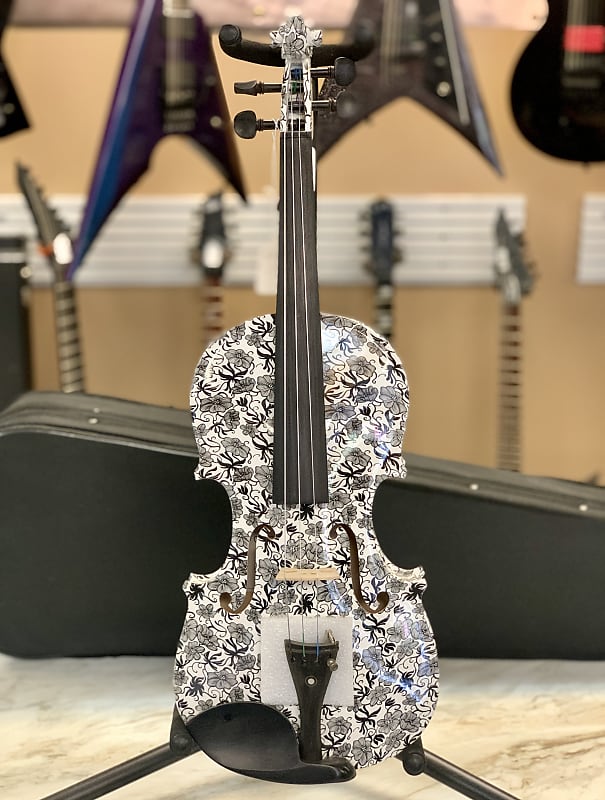 Geneva Geneva Visual Art 4/4 Violin With Case And Bow Reverb