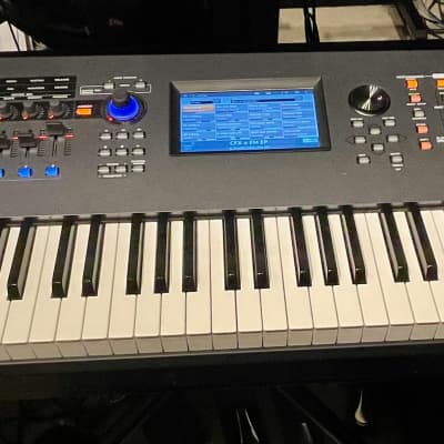 Yamaha Montage 8 Flagship Synthesizer 2019 - Present - Black