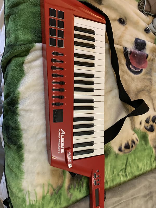 Alesis Vortex 2 Wireless Keytar USB/MIDI Controller RED 2010s