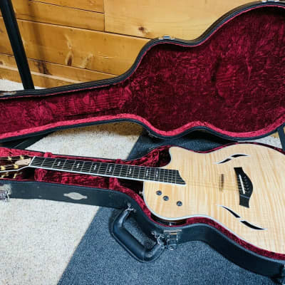 Taylor T5C1 Natural Quilt Acoustic Electric Guitar Blond T5 C1 w/ Hard Case image 12