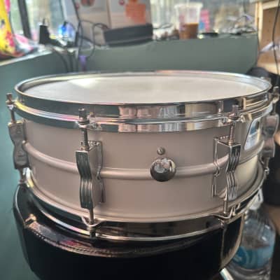 Ludwig L-404 Acrolite 5x14" 8-Lug Aluminum Snare Drum with Rounded Blue/Olive Badge, circa 1980s image 6