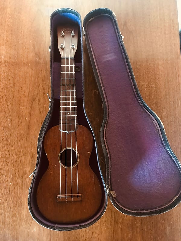 Martin Soprano Ukulele w/ Original Hard Case 1930's Natural Reverb