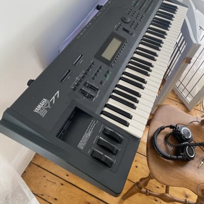Yamaha SY77 Synthesizer 1989 - Black