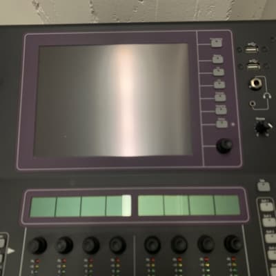 Allen & Heath GLD-80 compact mixer image 5
