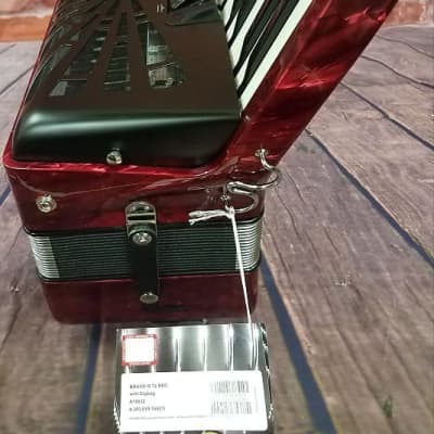 Hohner Bravo III 72 Chromatic Piano Key Accordion - Red with Gig Bag and Straps image 4