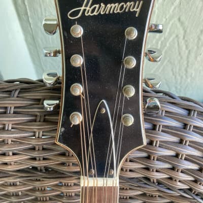 Harmony H-35 "Batwing" electric mandolin 1970 - Sunburst image 15