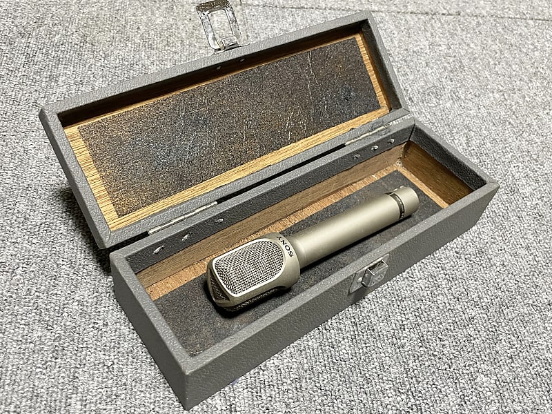 【9045】 SONY F-760 ビンテージマイク 1980年代 F-660系 Vintage 80's Sony F-660 Silver Dynamic Microphone W/ Case