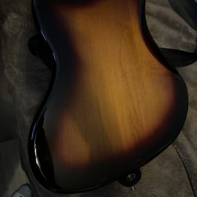 Fender Player Jaguar HS with Pau Ferro Fretboard 2018 - Present - 3-Color Sunburst image 5