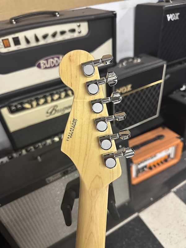 上品な Squier Vintage Stratocaster Modified エレキギター - carflow.qa