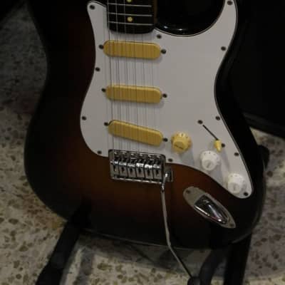 Fenix ST-10 Stratocaster Chitarra Elettrica Sunburst Made in Korea image 1