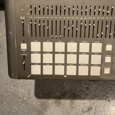 LINN 9000 drum machine