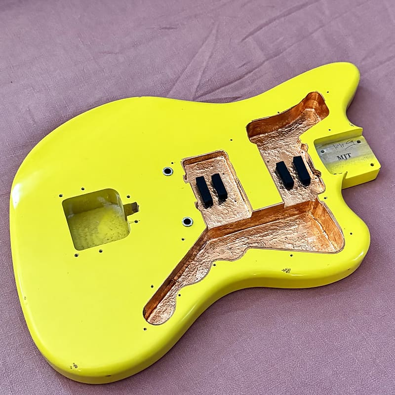 MJT Jazzmaster Body VTJ Relic Aged - Graffiti Yellow - fits Fender USA