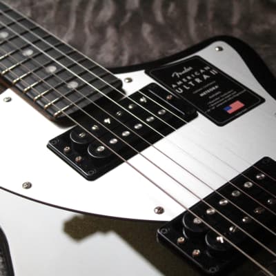 FENDER "American Ultra II Meteora, Texas Tea" HARDCASE image 7