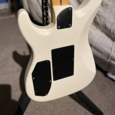 Fender HM Strat 1989 - Pearl White. Relive your GLAM METAL GLORY! image 6