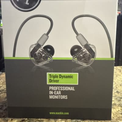 Astell & Kern AK T8iE MkII In Ear Monitors; Beyerdynamic Astell & Kern AK T8iE MkII In Ear Monitors; Beyerdynamic