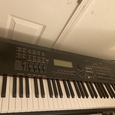 Yamaha S90 ES 88-key Master Keyboard 2009 - Present - Black