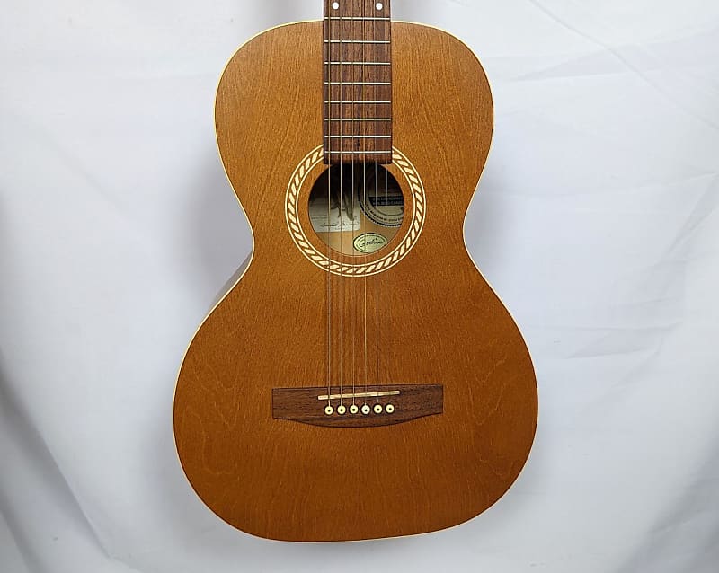 Art&Lutherie Ami アート&ルシアー Godin Canada Art & Lutherie - Ami Nylon - Godin - Cedar Top | Reverb Canada