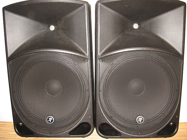 Mackie Thump 15 1000 watt pair of speakers image 1