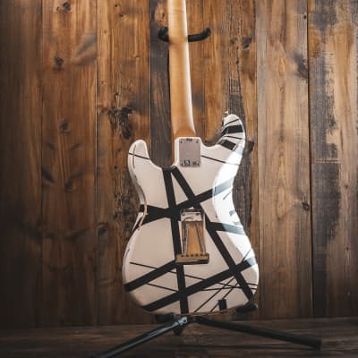 EVH Striped Series '78 Eruption, Maple Fingerboard, White with Black Stripes Relic image 6