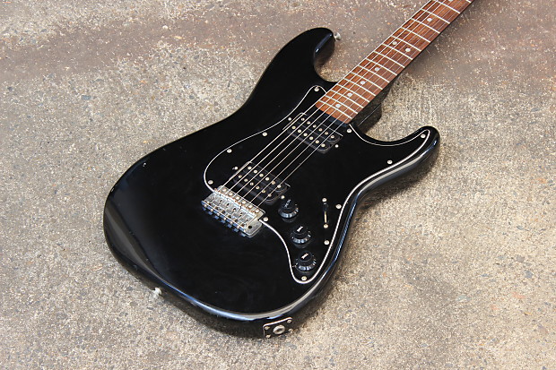 TOKAI Limited Edition ストラトキャスタータイプ SSH TOKAI Limited Edition ストラトキャスタータイプ SSH