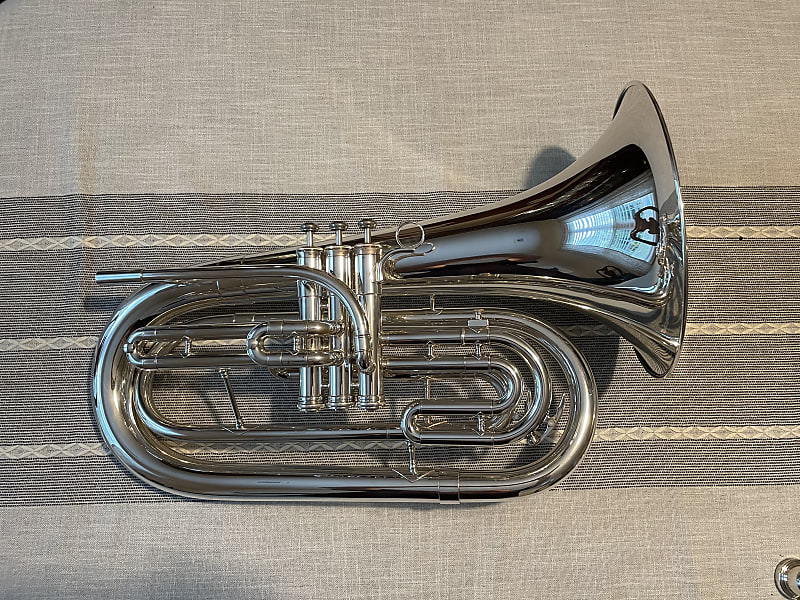 King 1124 Marching Baritone Silver Reverb