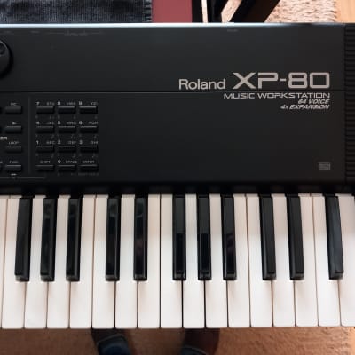 Roland XP-80 76-Key 64-Voice Music Workstation Keyboard 1999 - 2004 - Black