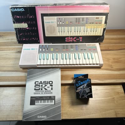 Casio SK-1 Pink & Teal Pastels IOB Exceptionally Rare "Unicorn" 32-Key Sampling Keyboard 1986
