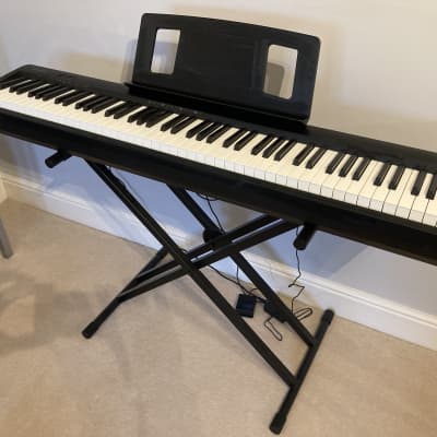 Roland FP-10 88-Key Digital Portable Piano 2019 - 2021 - Black