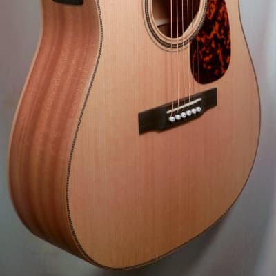 Larrivee Legacy Mahogany D-40E Satin Dreadnought Acoustic Electric StagePro Element Pickup with case image 3