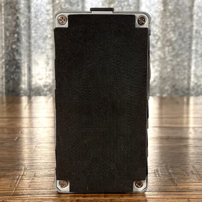 Outlaw Effects Iron Horse Pedalboard Power Supply & Cables + Tuner Guitar Effect Pedal image 7
