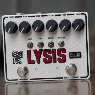 SolidGoldFX Lysis Octave-Down Fuzz Modulator *Authorized Dealer* FREE 2-Day Shipping! image 1