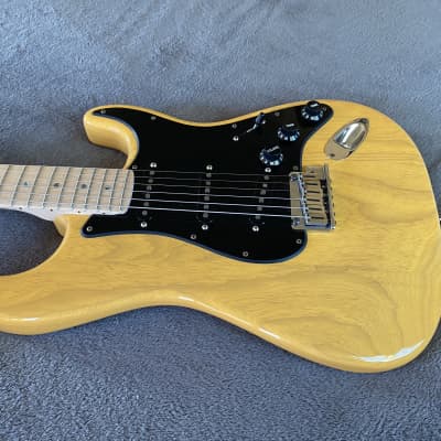 2008 Fender American Deluxe Ash Stratocaster Maple Fretboard - Butterscotch Blonde - Free Pro Setup image 5