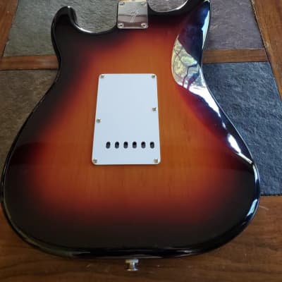 Fender Player Strat w/ Noiseless 2018 sunburst | Reverb