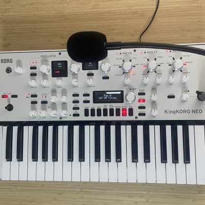 Korg KingKORG Neo 37-Key Analog Modeling Synthesizer - Open Box