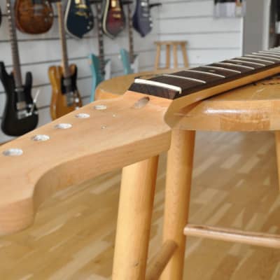 Stratocaster Maple Rosewood Neck / LEFT HANDED / Unknown Brand image 10