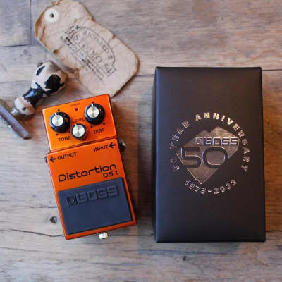 BOSS "DS-1 Distorsion 50th Anniversary Limited Edition" NUMBER SERIAL IS RANDOM imagen 1