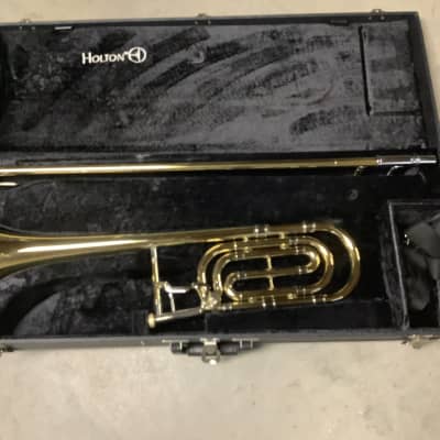 Holton shop tr680 trombone