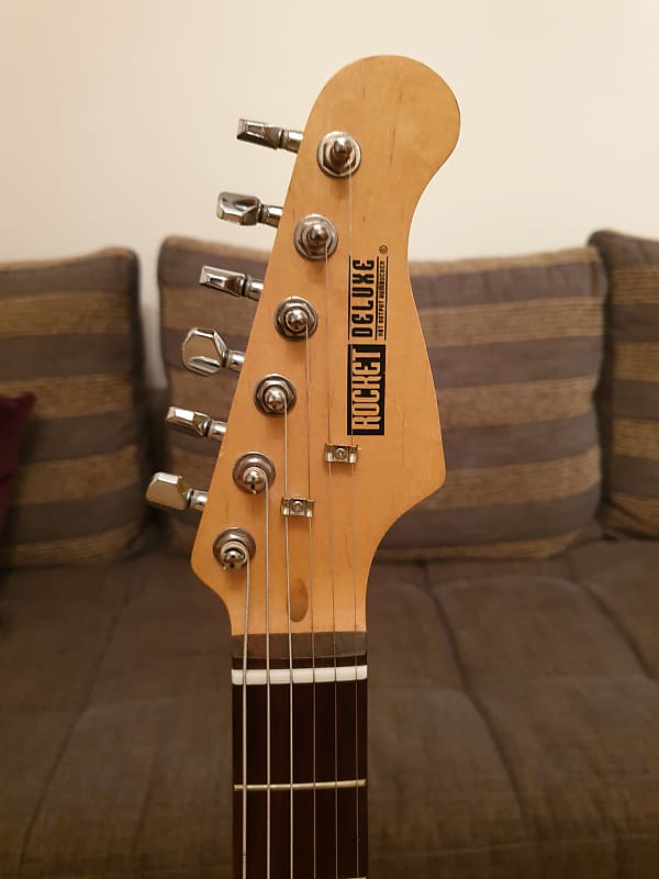 Rocket Rocket Deluxe by Marshall - Stratocaster Copy Black | Reverb