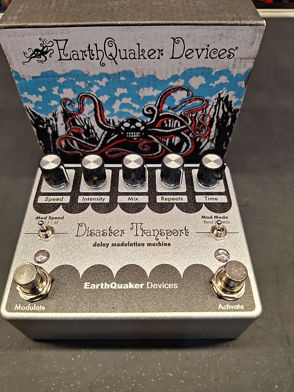 ギター EarthQuaker Devices Disaster Transport Disaster Transport Legacy Reissue — EarthQuaker Devices