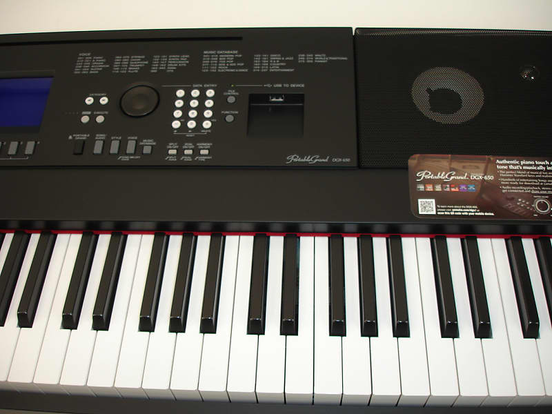 Piano yamaha deals dgx 650