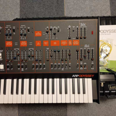 🎹 KORG ARP Odyssey | Fully Working Reissue | Suitcase, Adapter & Patch Cables