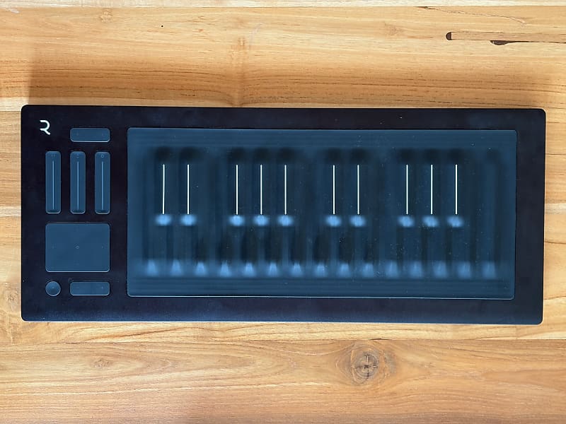 114* ROLI seaboard RISE 25 MIDIキーボード ROLI Seaboard RISE 25 – TOT ALL AUDIO