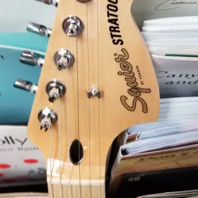 Squier By FENDER Stratocaster Affinity image 3