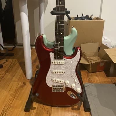Squier Vintage Modified Surf Stratocaster 2012 - 2018 - Candy Apple Red image 1