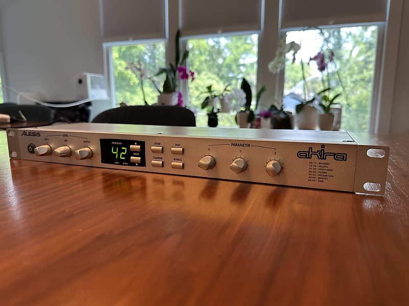 Alesis Akira MultiEffects Rack Serviced Reverb