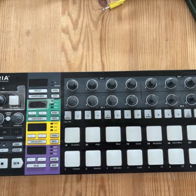 Arturia BeatStep PRO Black Edition - Gearspace