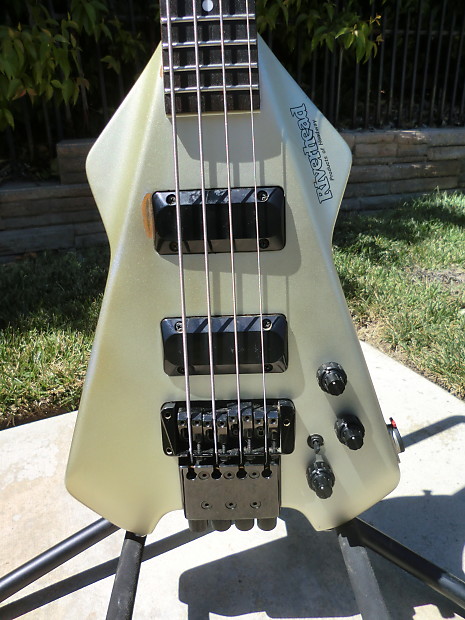 RARE 1980s Riverhead Unicorn CUSTOM Bass by Headway Model